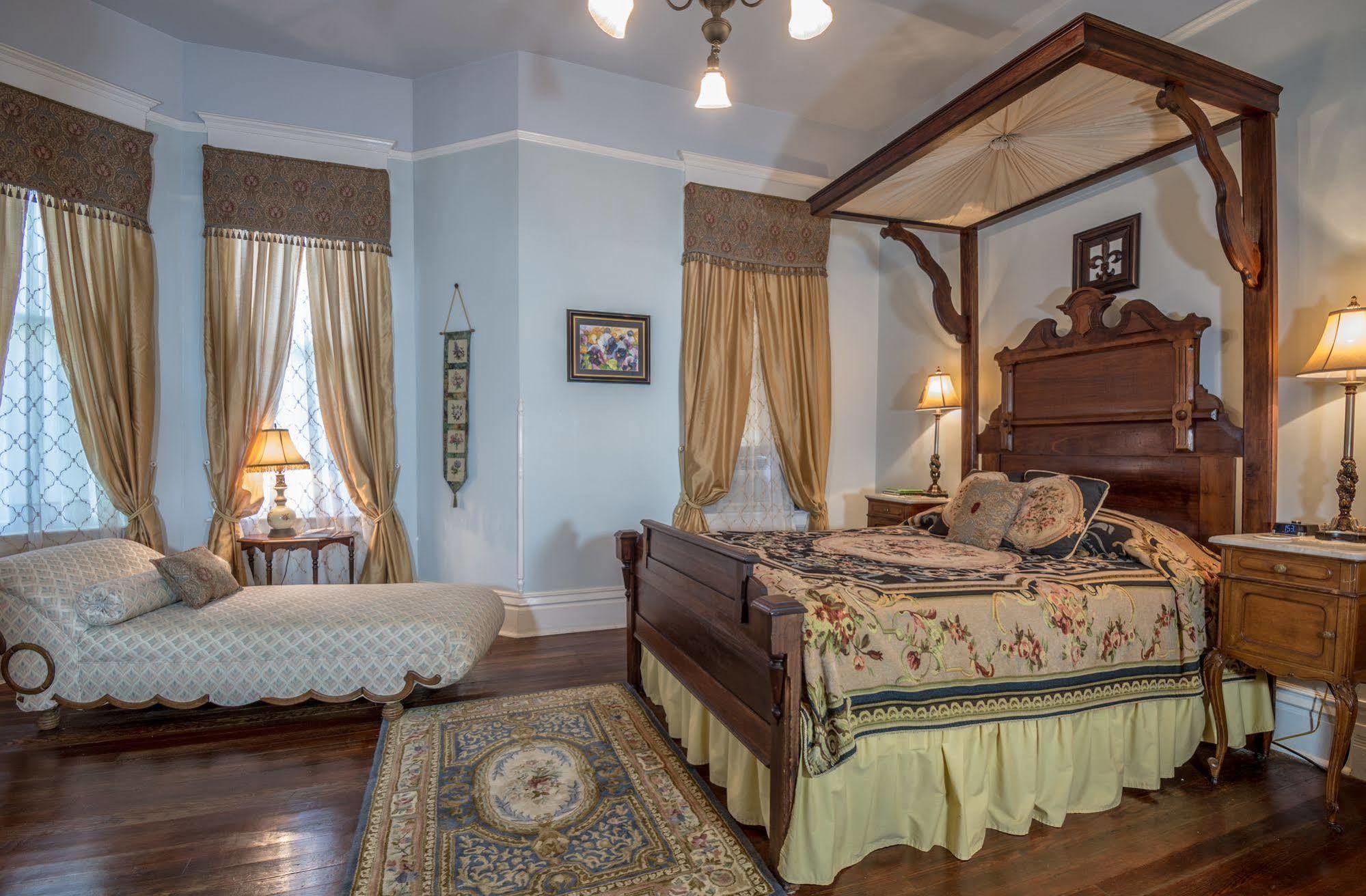 Bisland House Bed And Breakfast Natchez Exterior photo