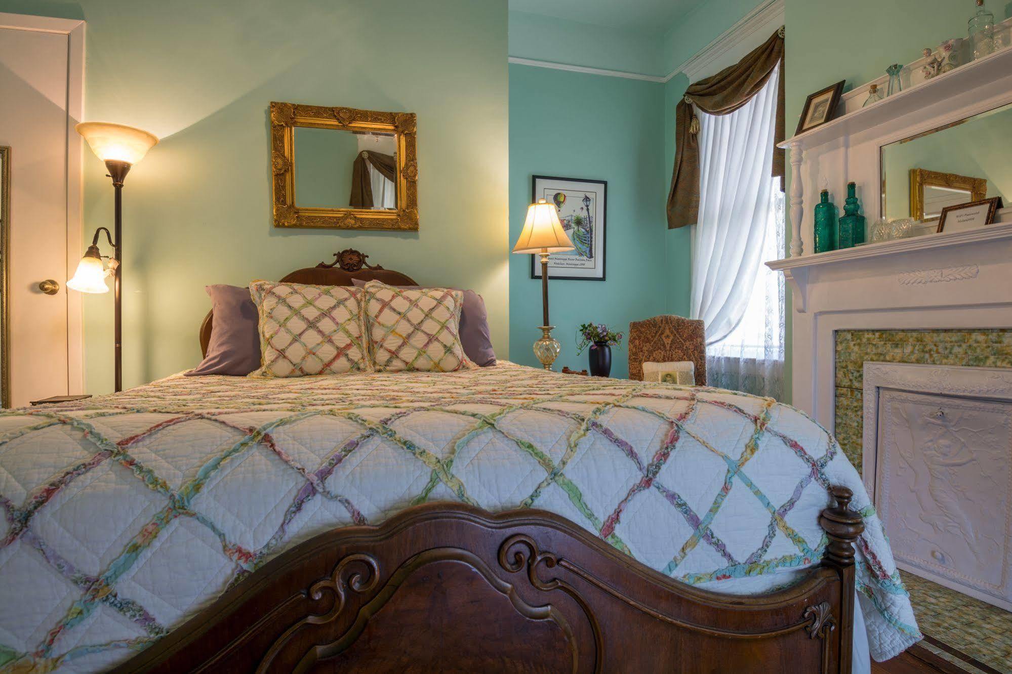 Bisland House Bed And Breakfast Natchez Exterior photo